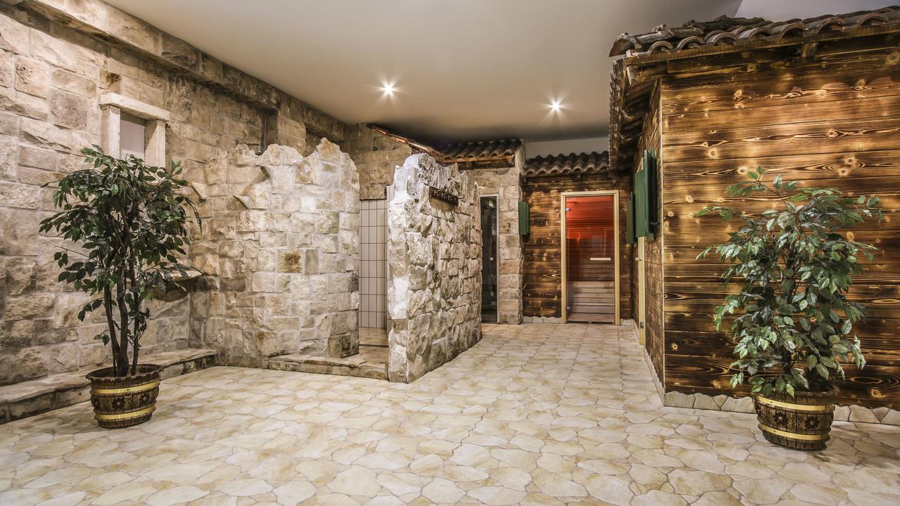 Hotel Matija Gubec Stubicke Toplice Exterior photo
